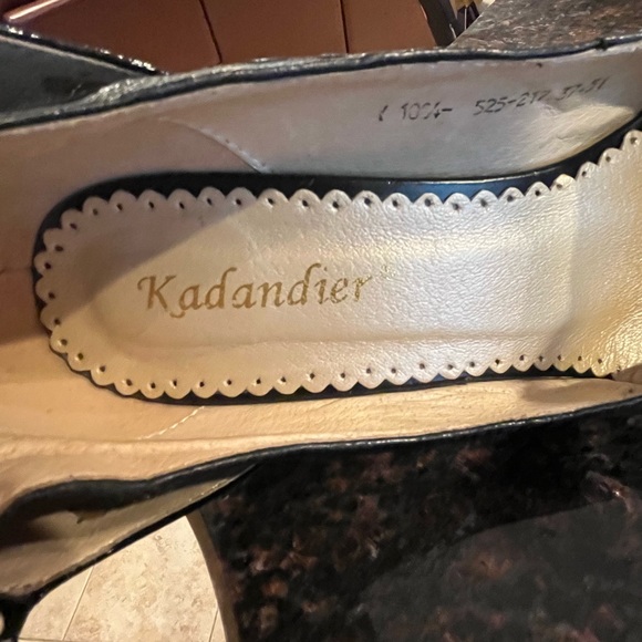 Kadandier Vintage Black Leather And Patent Leather Ankle Strap Closed Toe - Picture 7 of 12